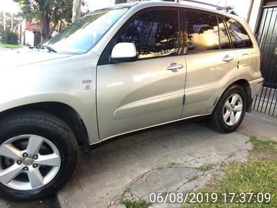 Toyota RAV4 • 2004 • 295,200 km