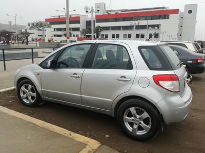Suzuki SX4 • 2011 • 92,000 km