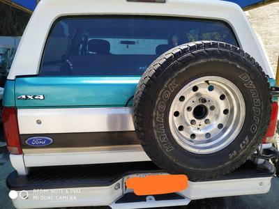 Ford Explorer • 1995 • 320,000 km