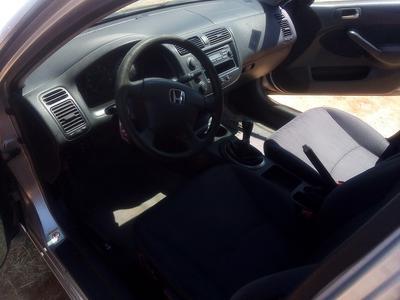 Honda Civic • 2001 • 289,995 km