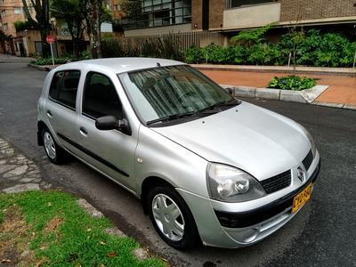 Renault Clio • 2008 • 77,000 km