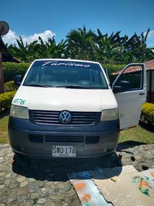 Volkswagen T5 Transporter Shuttle • 2009 • 60,000 km