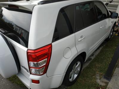 Suzuki Grand Vitara • 2009 • 203,000 km