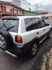 Toyota RAV4 • 1997 • 150,400 km