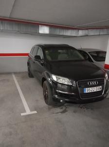 Audi Q7 • 2007 • 180,000 km