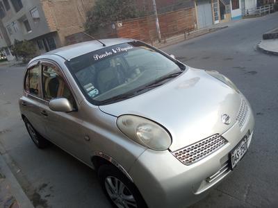 Nissan March • 2003 • 128,000 km