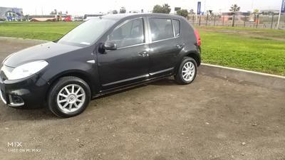 Renault Sandero • 2013 • 42,450 km