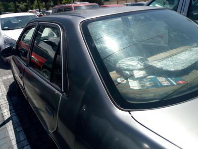 Toyota Corolla sedan • 1998 • 140,000 km