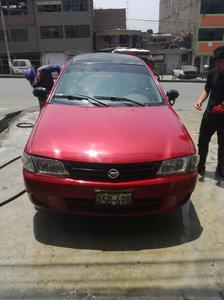 Nissan Ad • 2003 • 200,000 km