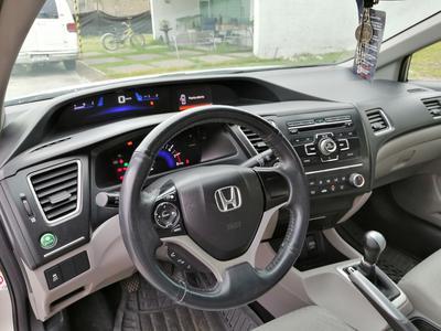 Honda Civic • 2014 • 130,000 km
