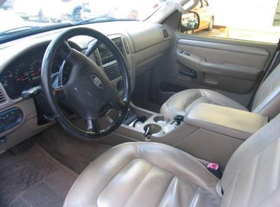 Ford Explorer • 2004 • 178,604 km