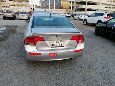 Honda Civic • 2008 • 800 km