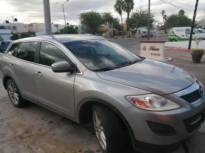 Mazda CX-9 • 2012 • 126,000 km