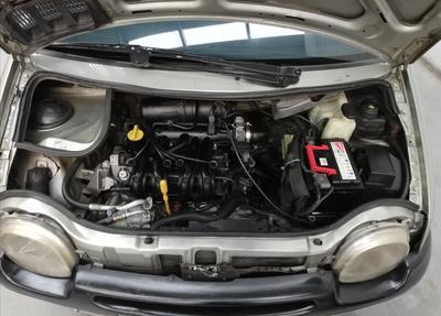Renault Twingo • 2005 • 173,000 km
