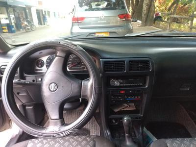 Nissan Sentra • 2005 • 136,000 km
