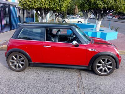 MINI Cooper • 2004 • 170,000 km