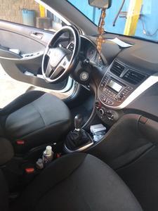 Hyundai Accent • 2015 • 57,000 km