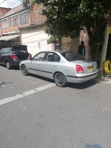Hyundai Elantra • 2001 • 230,000 km