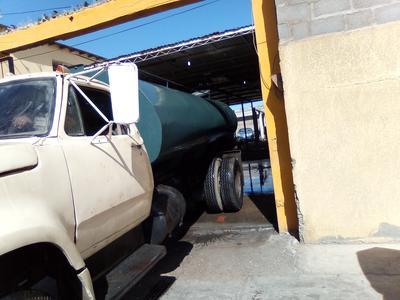 Dodge Nitro • 1976 • 999,999 km