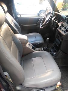 Mitsubishi Pajero • 2000 • 220,000 km