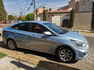 Dodge Attitude • 2013 • 87,500 km
