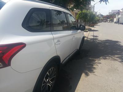 Mitsubishi Outlander • 2017 • 44,000 km