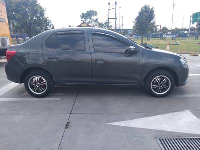 Renault Logan • 2019 • 17,000 km