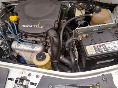 Renault Logan • 2009 • 130,000 km