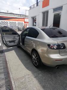 Mazda 3 • 2008 • 119,000 km