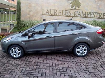 Ford Fiesta • 2014 • 39,800 km