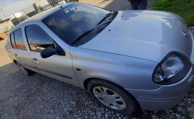 Renault Symbol • 2003 • 181,000 km