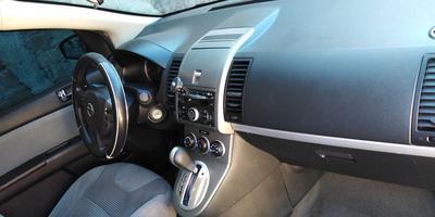 Nissan Sentra 2.0 • 2012 • 130,000 km