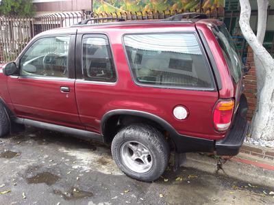 Ford Explorer • 1999 • 400,000 km