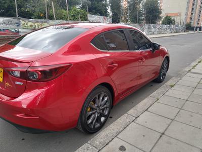 Mazda 3 • 2017 • 48,700 km