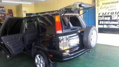 Honda CR-V • 2001 • 0 km