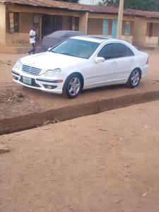 Mercedes-Benz C • 2007 • 180 km