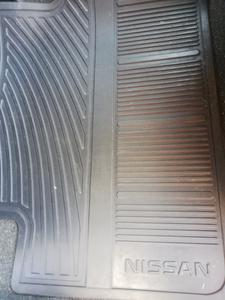 Nissan Tiida • 2009 • 141,000 km