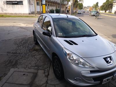 Peugeot 207 • 2015 • 75,000 km