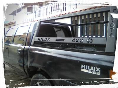 Toyota Hilux • 1996 • 150,000 km