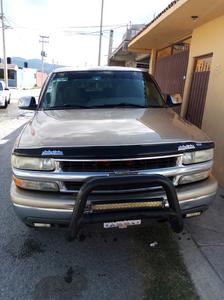 Chevrolet Suburban • 2000 • 1 km