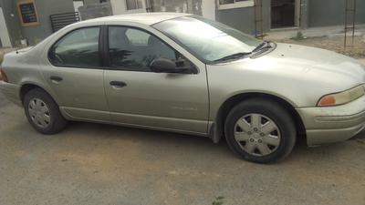 Chrysler Stratus • 1999 • 300 km