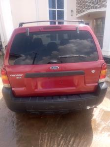 Ford Escape • 2003 • 120,000 km