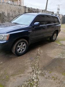 Toyota Highlander • 2002 • 141,654 km