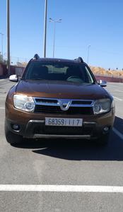 Dacia Duster • 2012 • 220,000 km