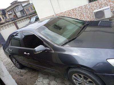 Honda Accord • 2006 • 193,226 km