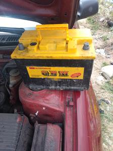 Toyota Corolla • 2000 • 200,000 km