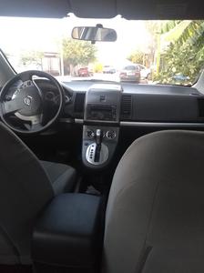 Nissan Sentra • 2011 • 98,500 km