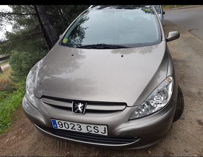 Peugeot  • 2004 • 120 km