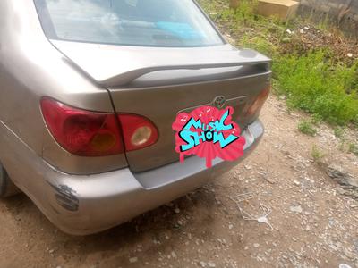 Toyota Corolla sedan • 2004 • 180 km