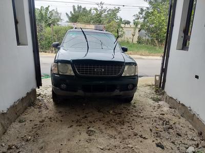 Ford Explorer • 2002 • 120,656 km
